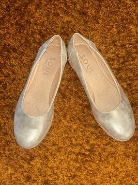 SOUL Naturalizer Silver Metallic Ballet Flats